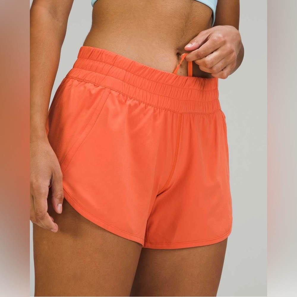 Lululemon Tracker Low-Rise Lined Short 4”